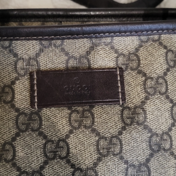 GUCCI GG Supreme Monogram MM Zippered Tote Bag... Authentic!! - Picture 7 of 16